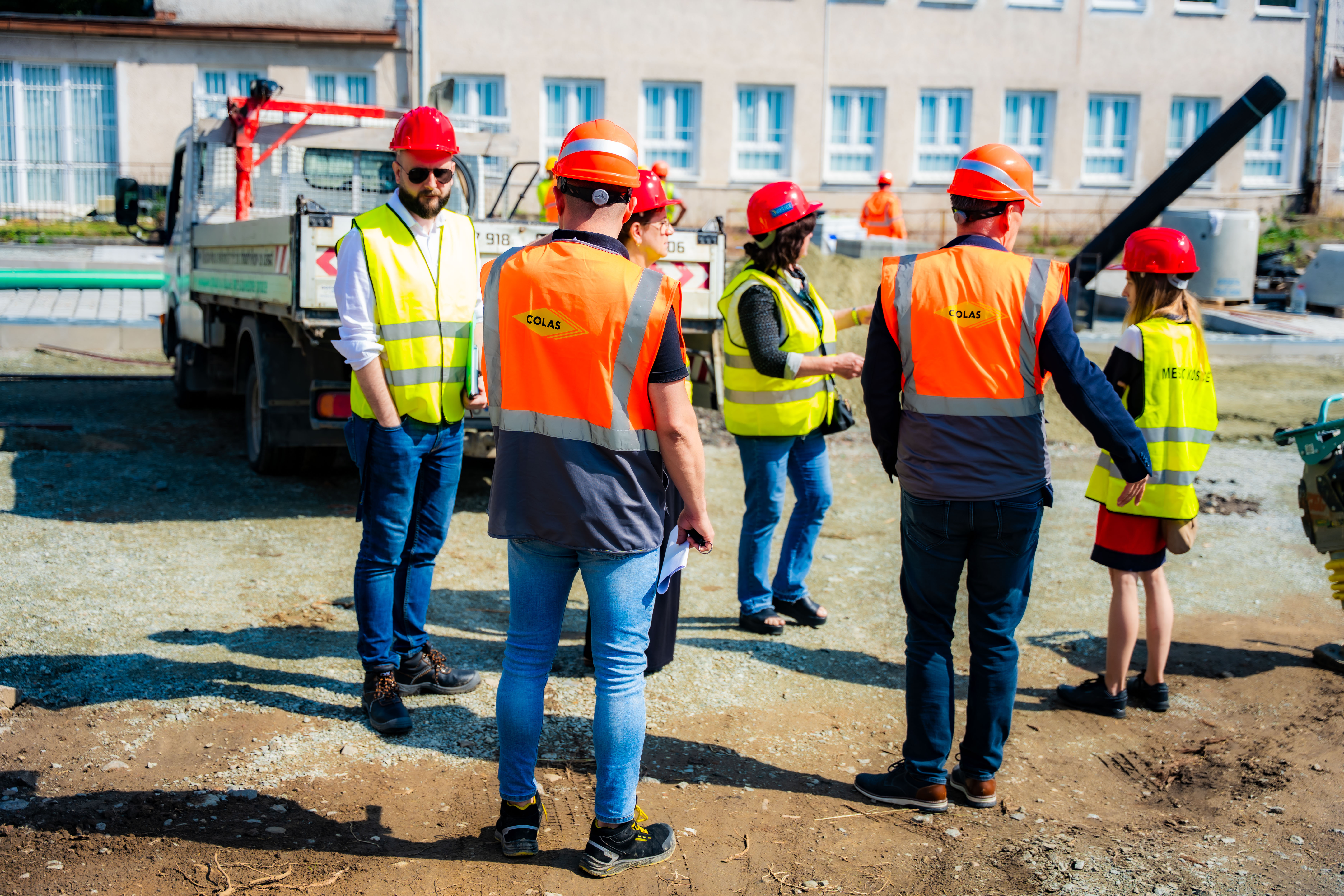 Kontrolna cinnost - Parkovacie plochy, Kosice, Srbska ulica-1-2